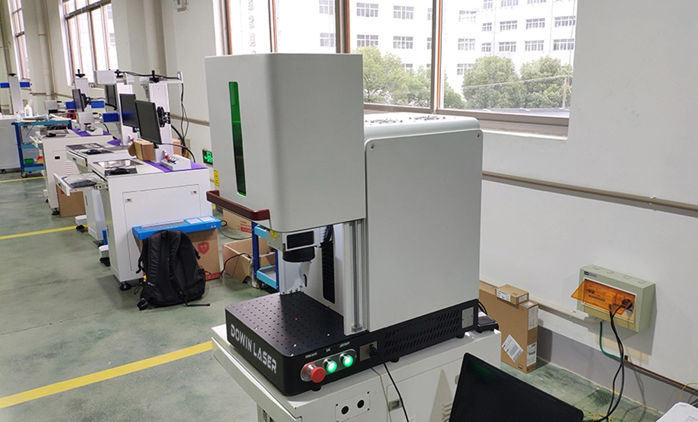 Safety Cheap 20W Enclosed Fiber Laser Marking Machine for Metal Printing Machine