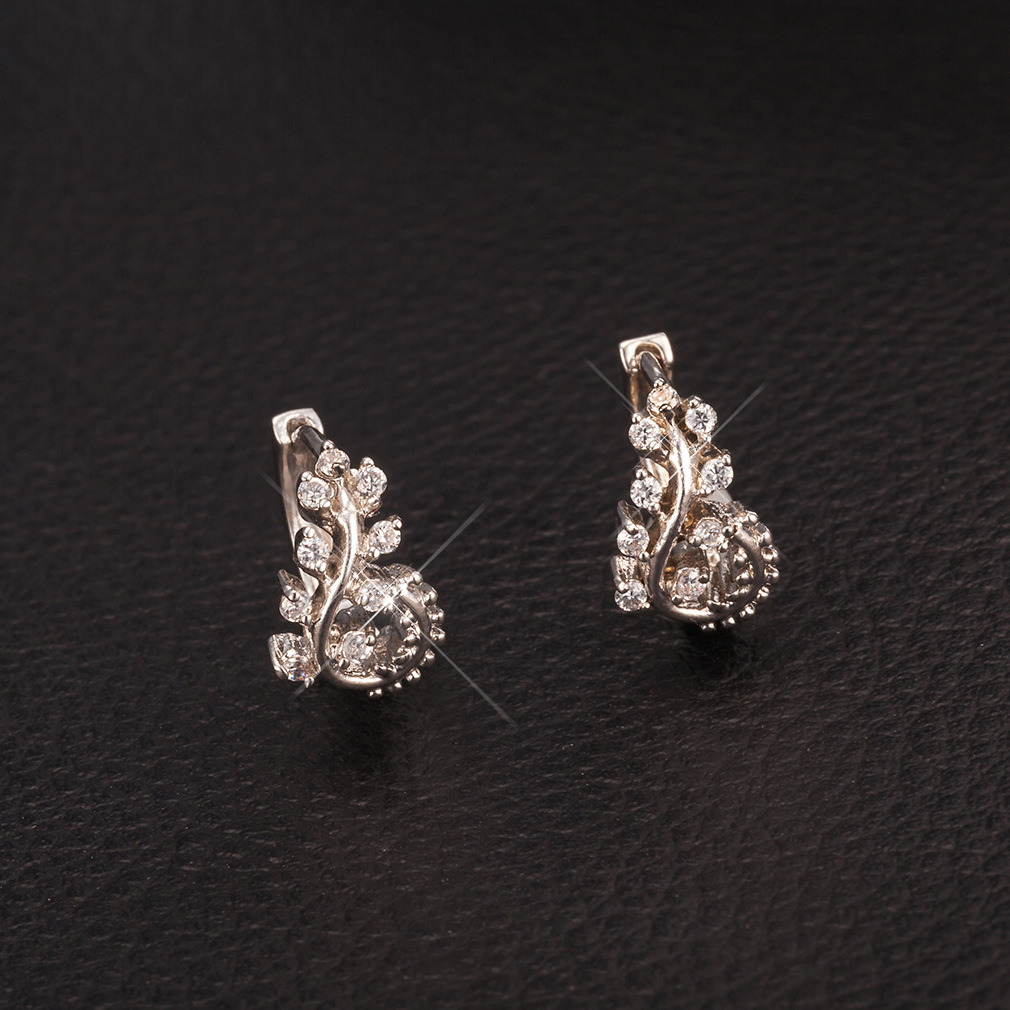 Fashion EUR-American Jewelry for Women Hollow out Flower with Zircon Stud Earrings