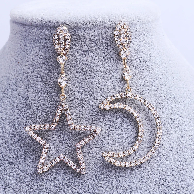 Simple Star Moon Shaped Earrings Diamond Claw Chain Earrings