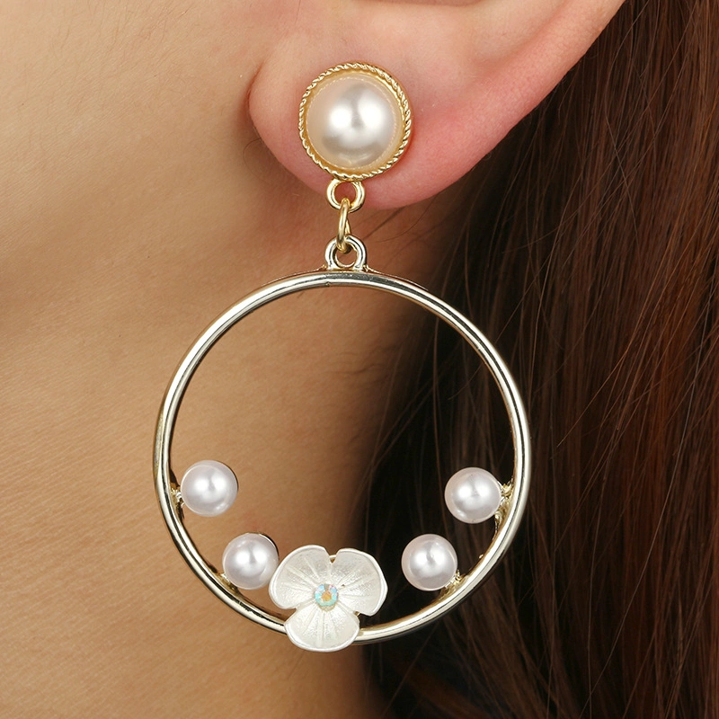 2018 Design Elegant Big Hoop Shell Flower Pearl Stud Earrings