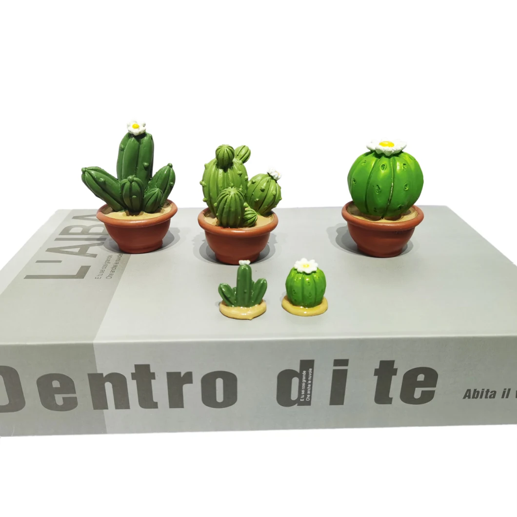 Fairy Garden Resin Craft Mini Cactus Tabletop Decoration Mini Garden Cactus Decor