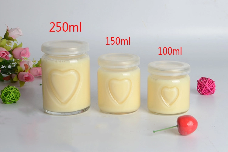 Food Grade Round Heart-Emboss Milk Pudding Glass Jar with Heart Shaped Engraved Jelly Jar