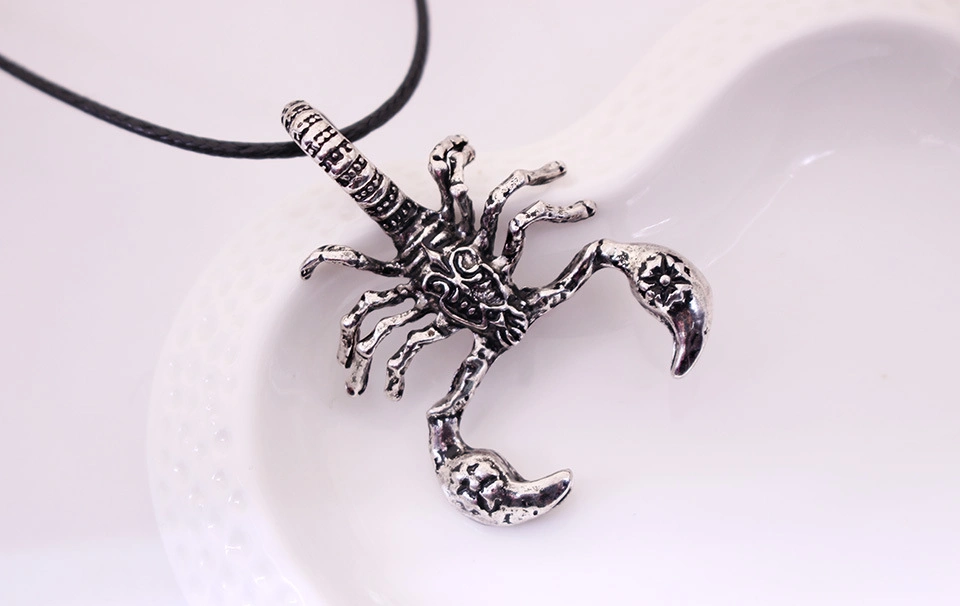 Punk Necklace for Men Scorpion Pendant Necklace Gothic Animal Jewelry Fashion Boys Gift Wholesale Pendant Necklace