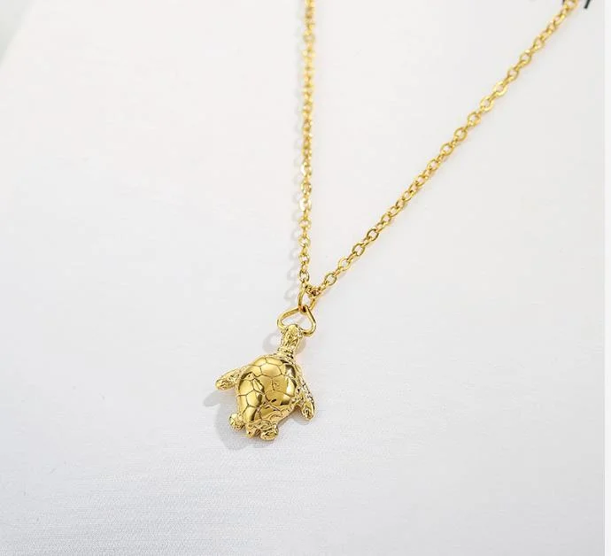 Stainless Steel Lucky Turtle Necklace Guardian Goddess Auspicious Little Turtle Female Necklace