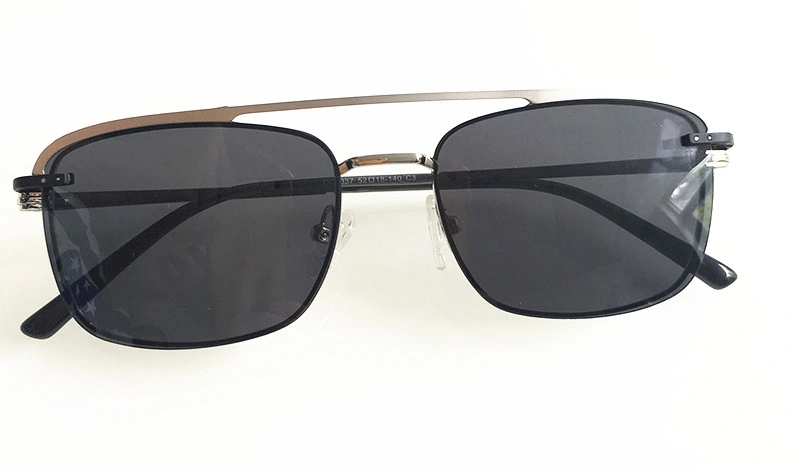 Super Light Stainless Steel Flip up Polarized Sunglasses in China Supplier