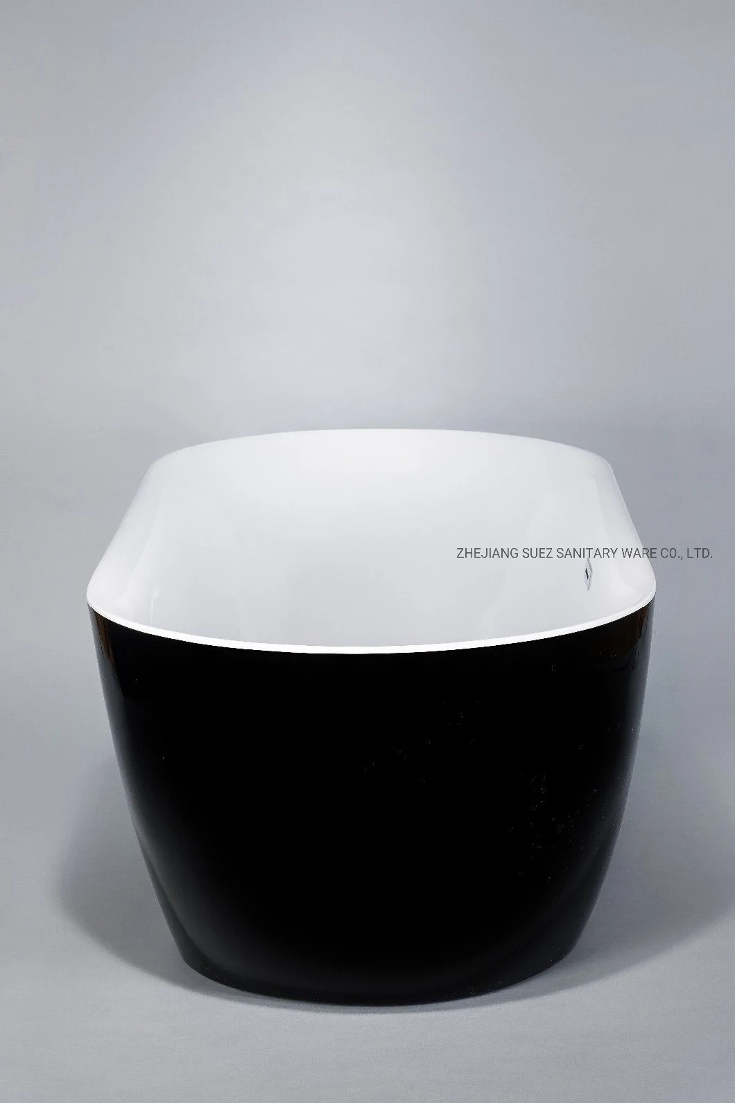 Oval Shape Free Standing Hot Tub for Bathroom Sanitary Ware