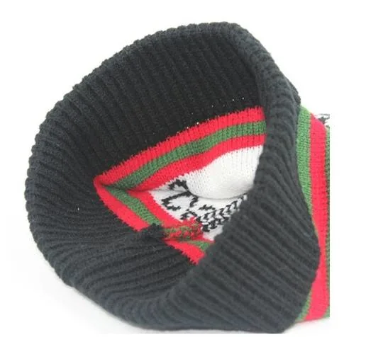 Custom Fashion Cheap Price Soft Acrylic Winter Adult Knitted Sport Acrylic Beanie Hat