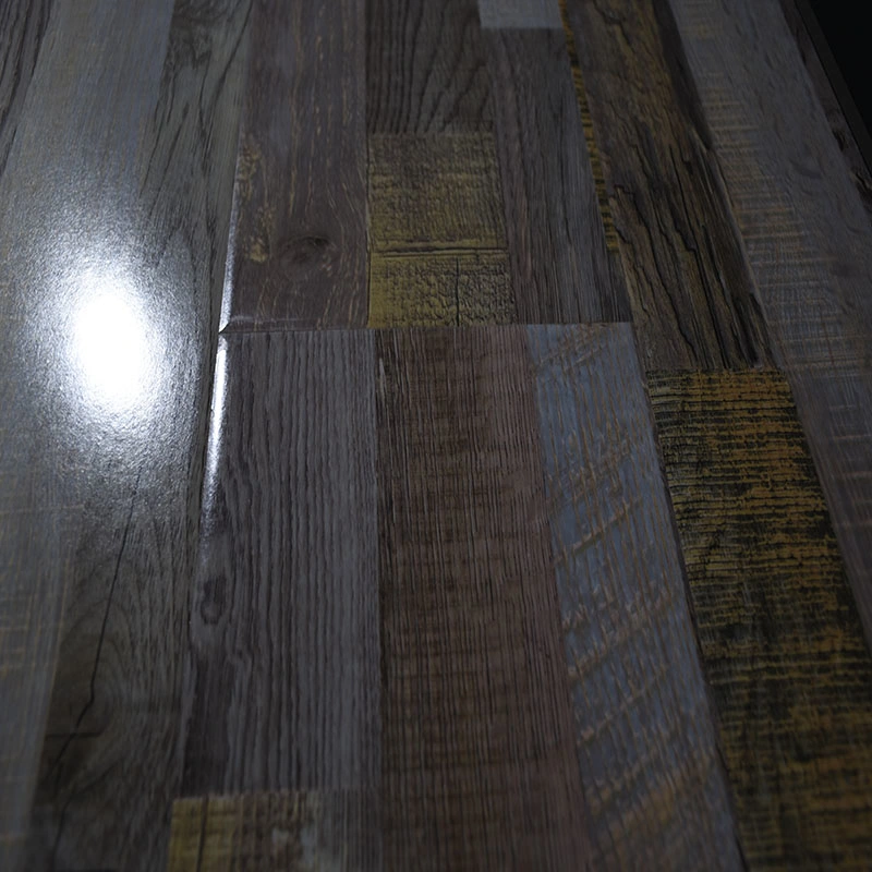 Cheap Price Piano Gloss Crystal Surface Made in China Natural Wood Texture Laminate Wood Flooring