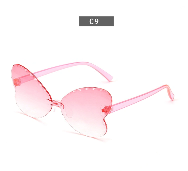 Wholesale 2020 Unique Fashion Colorful Frame Women Oversize Pink Clear Heart Sunglasses