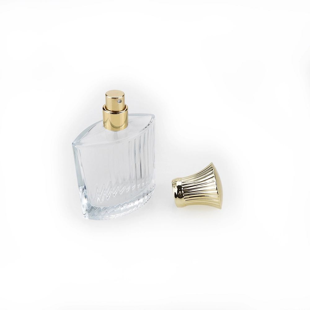 Wholesale Glassware Square Shape Oil Glass Bottle Perfume Bottle Square Shape Glass Cosmetic Packaging
