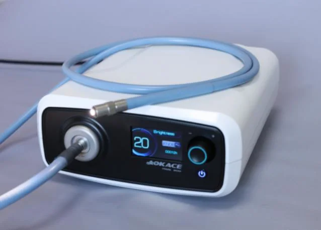 Hospital Equipment Endoscope Portable LED Cold Light Source for Endoscopy