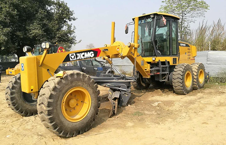 XCMG Best Road Grader Gr Series Mini Motor Grader Price with Blade and Ripper for Sale