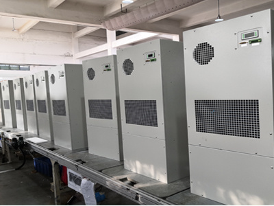 1000W Ce Certificated Cabinet Industrial Air Conditioner for CNC Machine