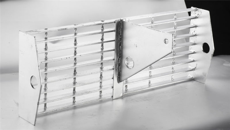 Webforge Type Steel Grating with Serrated Type Close Ended Untreated