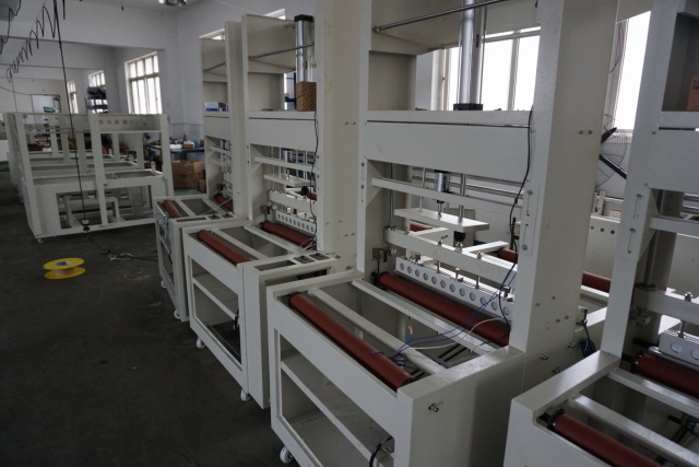 Cheap Shrink Wrapping Machine Packing Machinery