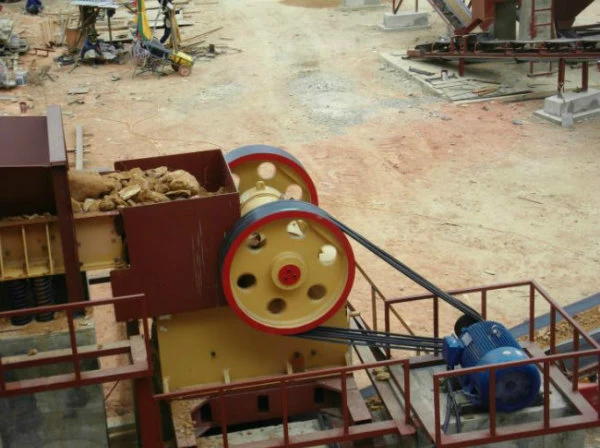 Stone Jaw Crusher/Mobile Jaw Crusher/Small Jaw Crusher/Rock Jaw Crusher/PE Jaw Crusher