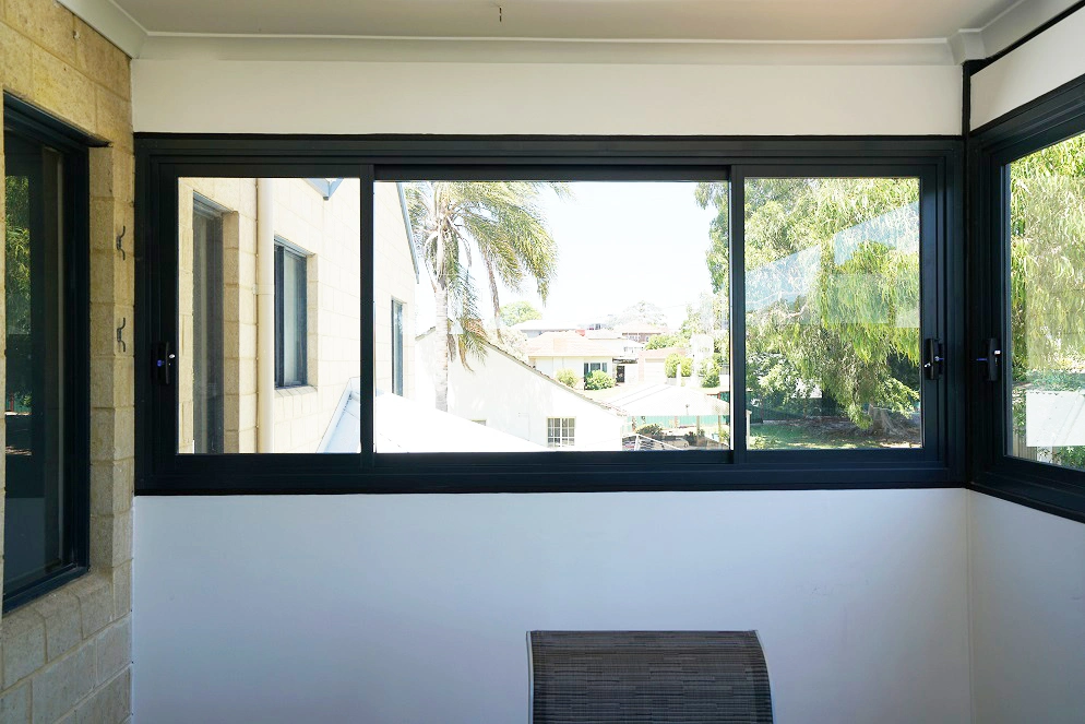 Thick Aluminium Profile Exterior Glass Sliding Window Balcony Sliding Door