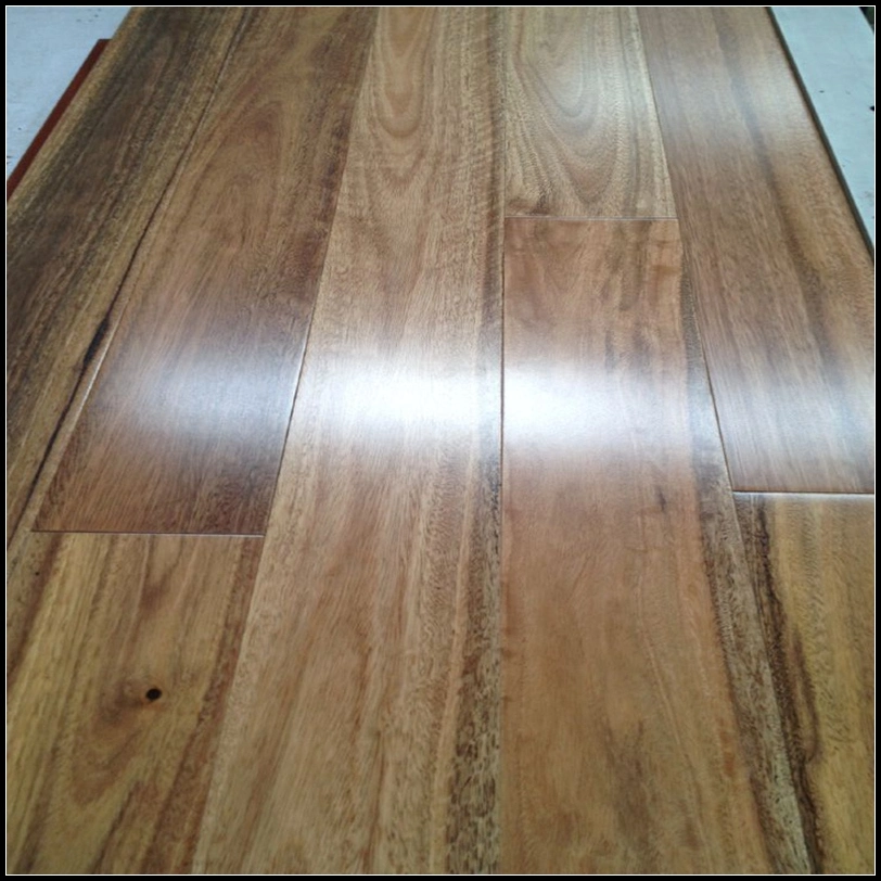 Spotted Gum Solid Hardwood Flooring/Timber Flooring/Hardwood Floor/Wooden Floor/Wood Flooring