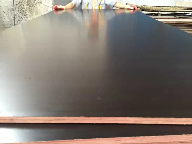 Hardwood Core Film Faced Marine Plywood