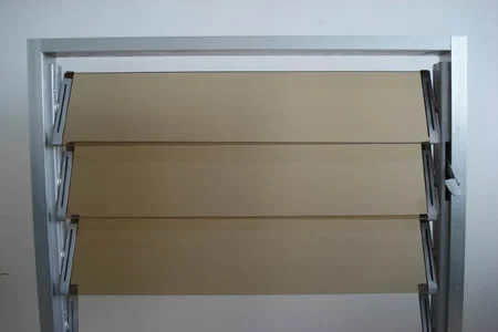Clear Tinted and Patterned Glass Blinds, Shutter and Shades, Louver Window Glass