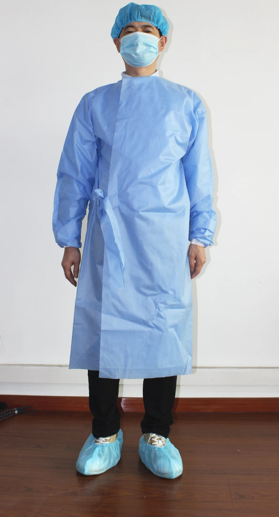 Level 2 Gowns / Isolation Gown / Protective Suit in SMS / PP+PE Disposable Protective Wear