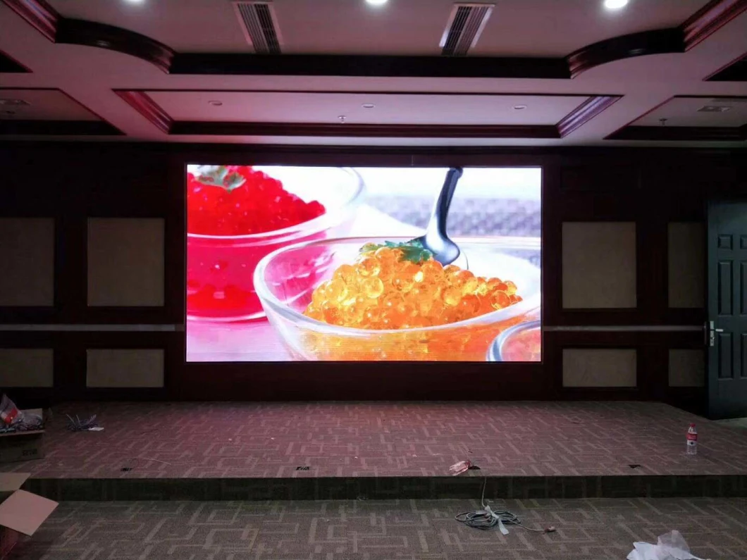 P2.6 Indoor LED Video Wall Display Iron Cabinet LED TV Screen
