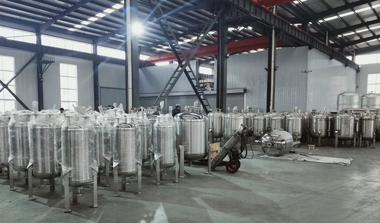 Industrial Customized Best Price Sanitary Grade Jacket Large Insulated Liquid Water Storage Tank