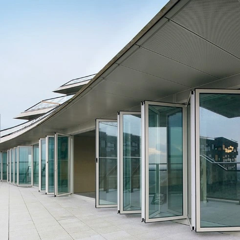 Modern Building Long Gallery Aluminum Profile Tempered Glass Folding Door