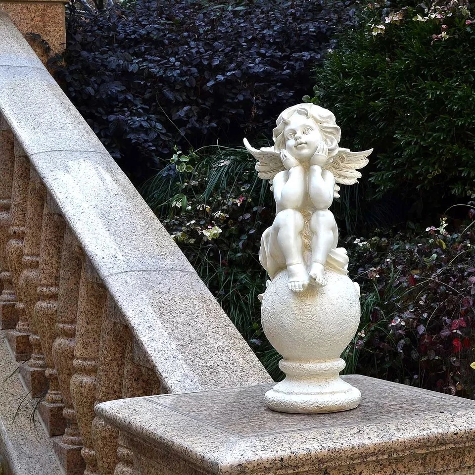 Custom Resin Flying Statues Fairy Garden Accessories Garden Decoration