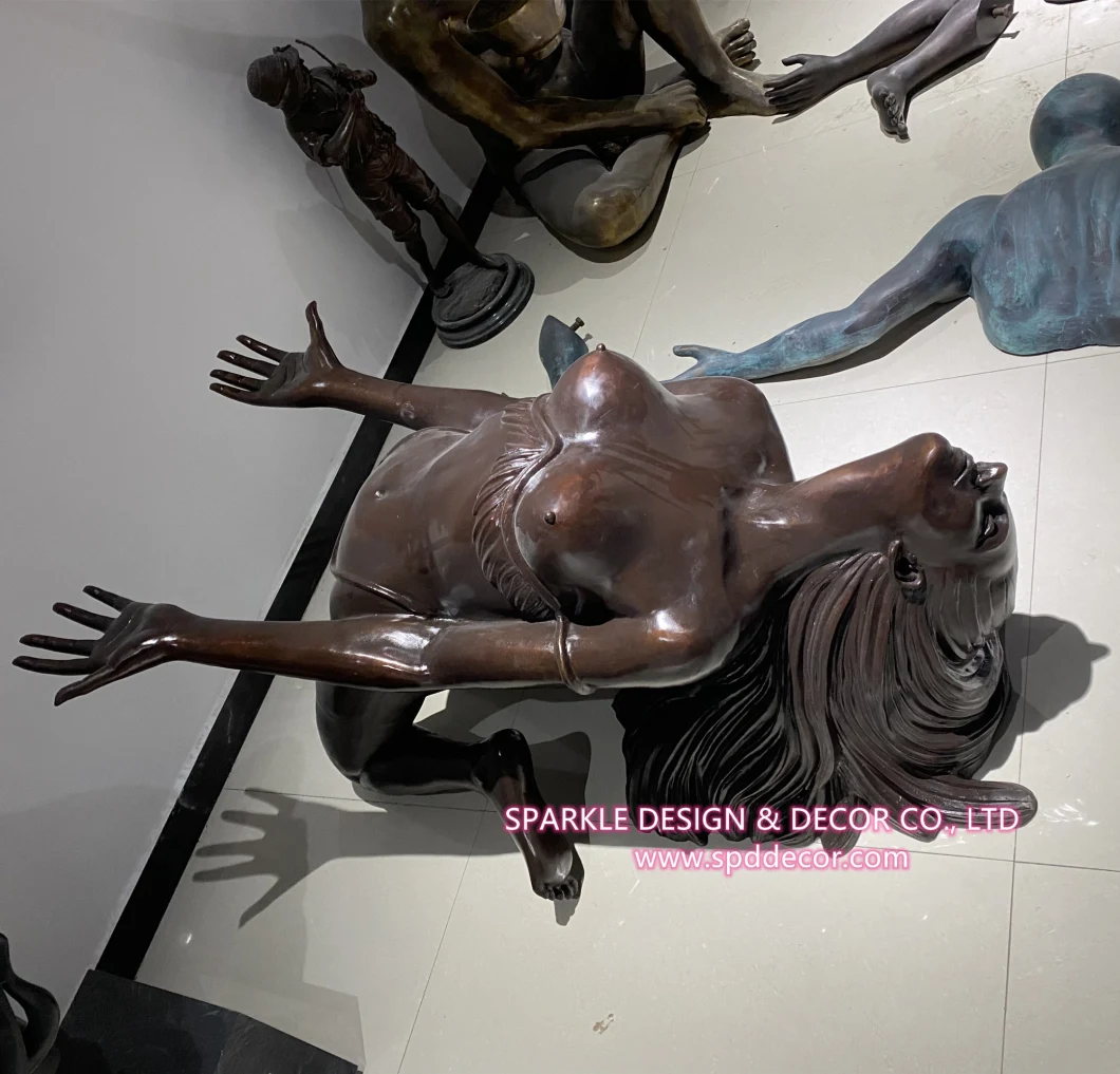 China Factory Customized Personalized Life Size Nude Kneeling Lady Statues