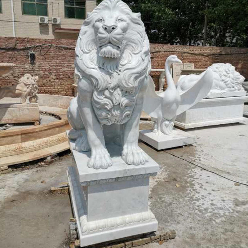 Outdoor Decoration Life Size Hand Carving Solid White Marble Lion Statues