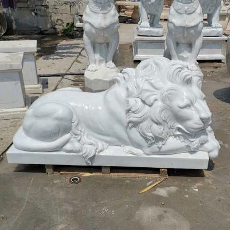 Outdoor Decoration Life Size Hand Carving Solid White Marble Lion Statues