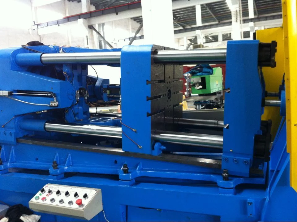 China Manufacturer 60t Hot Chamber Casting Machine for Zamak