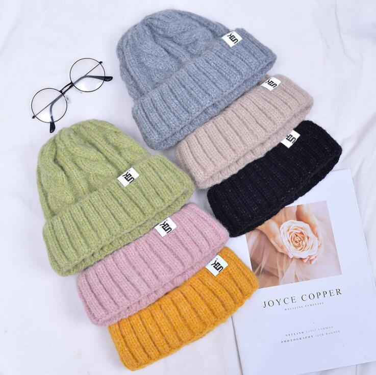 Wholesale High Quality Fashion Hat Sports Knitted Hat Custom Winter Knitted Hat