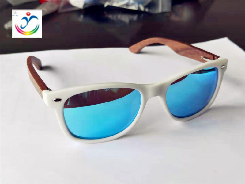 White High Quality Polarized Sunglasses for Children Can Be Customized