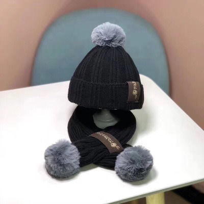 Winter Winter Hat Scarf with Fur Ball Fashion 3-7 Years Old Boys and Girls Warm Children Hat Set