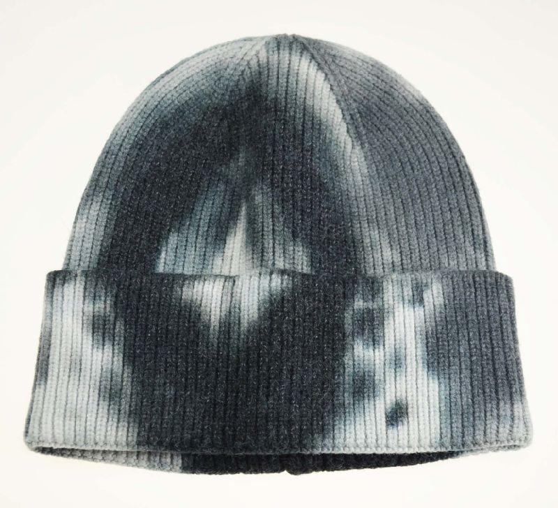 100% Acrylic Tie-Dyed Beanie Knitted Hats Warm Hats