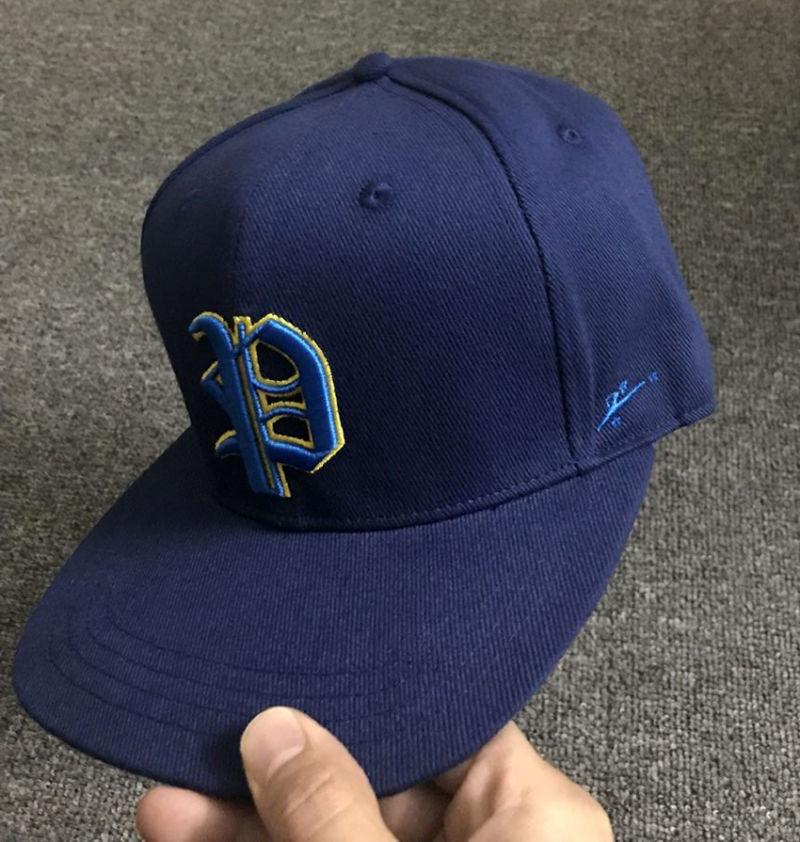 Cotton Baseball Hat Made in China Custom Cap with Embroidered Logo