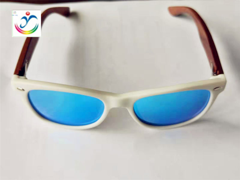 White High Quality Polarized Sunglasses for Children Can Be Customized
