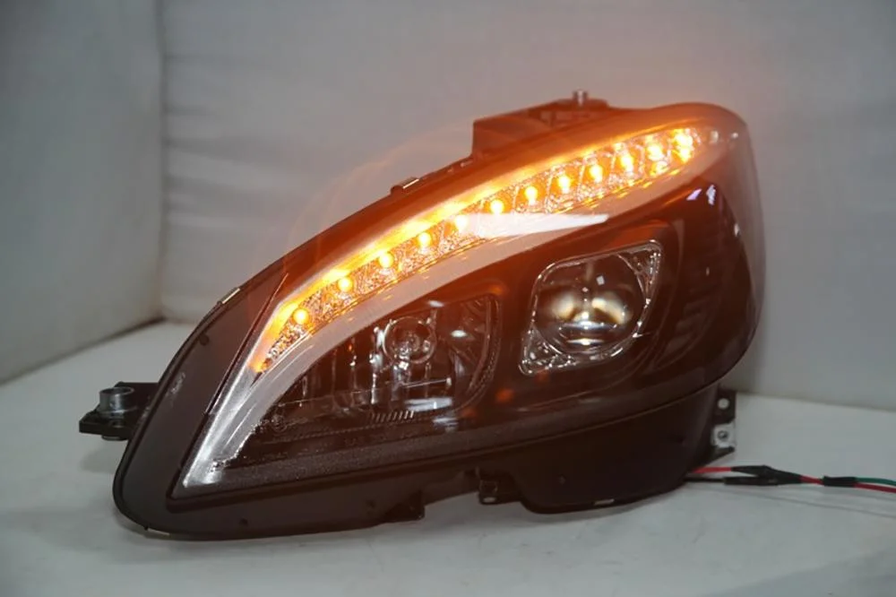 Mercedes-Benz W204 LED Head Lamp 2007 2008 2009 2010 2011 Headlight Front Lamps with Daytime Running Light