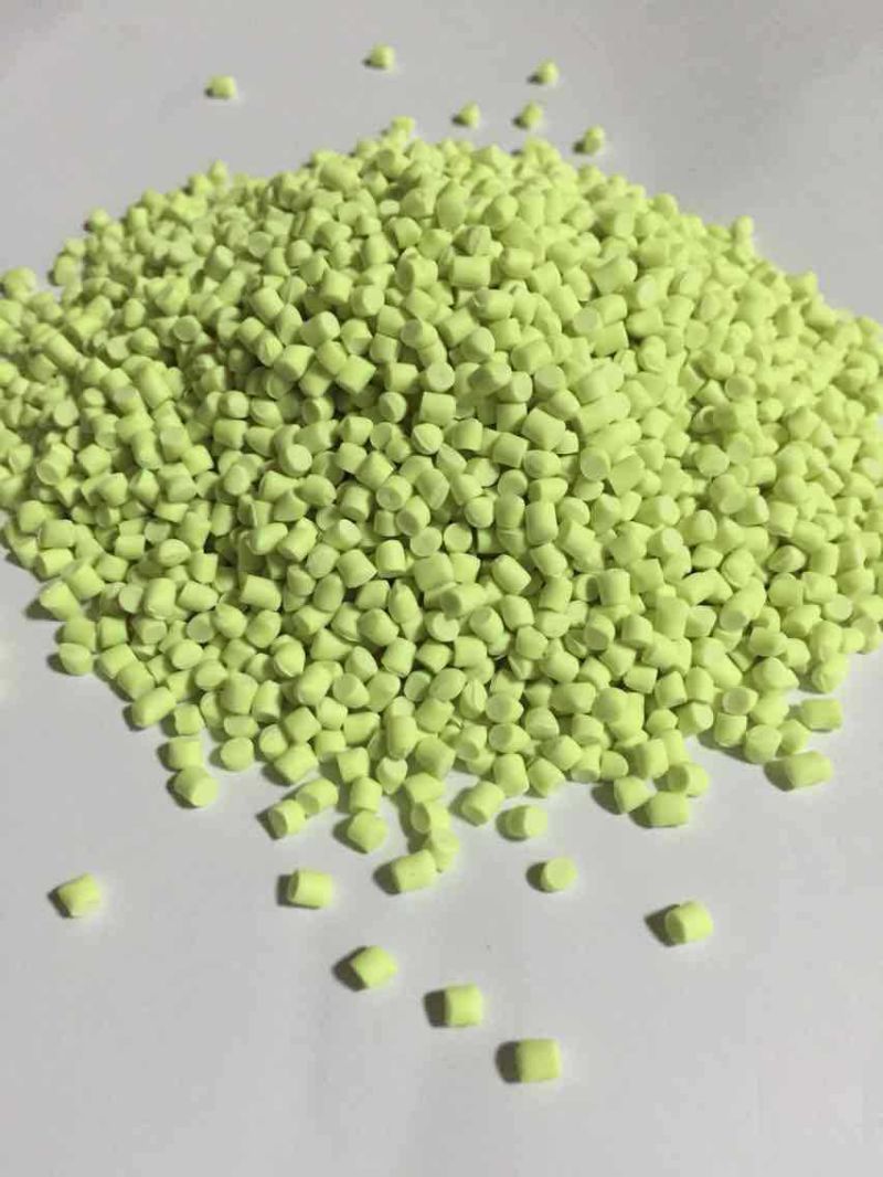 Green Color PC Based Masterbatch for Blow Molding