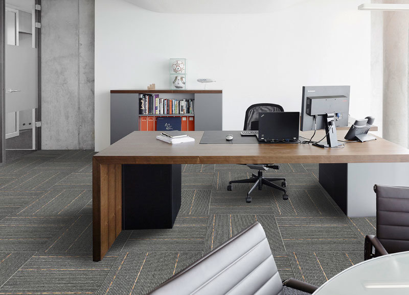 Loop Pile Tufted Carpet PP Surface PVC Backing Carpet Tiles 50X50cm Commercial Office Home Hotel Carpet Stripe Style Carpet
