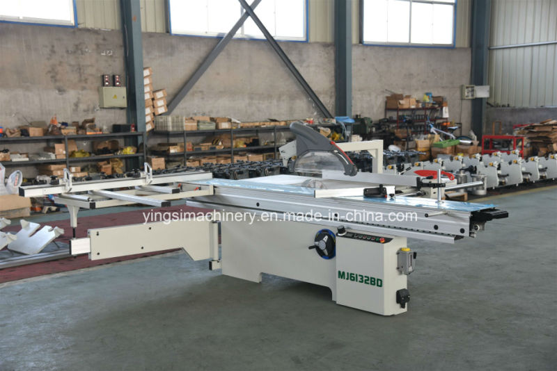 Woodworking Sliding Table Saw for Cutting Acrylic Sheet