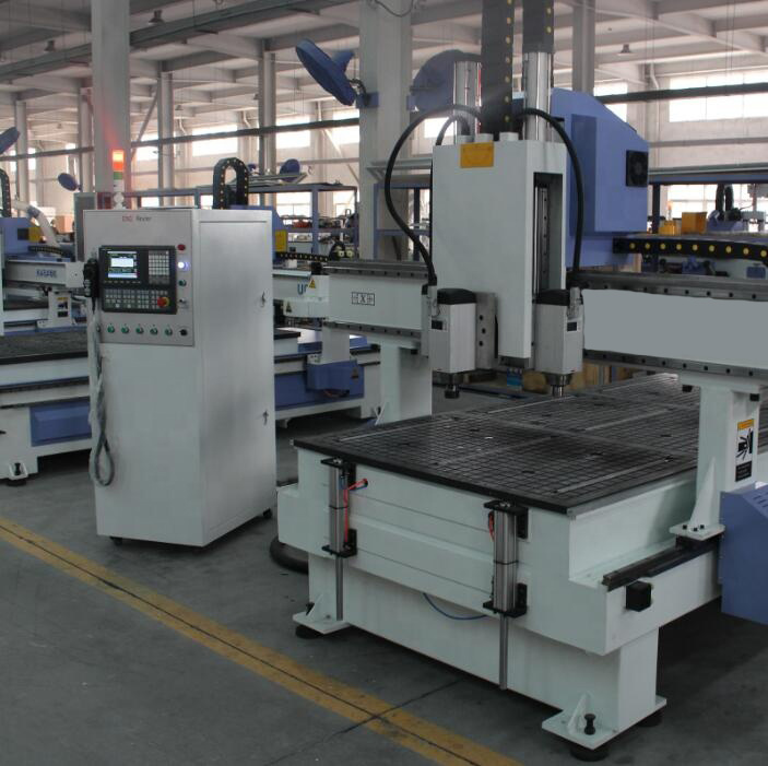 High Precision China CNC Woodworking Machinery in Wood Router