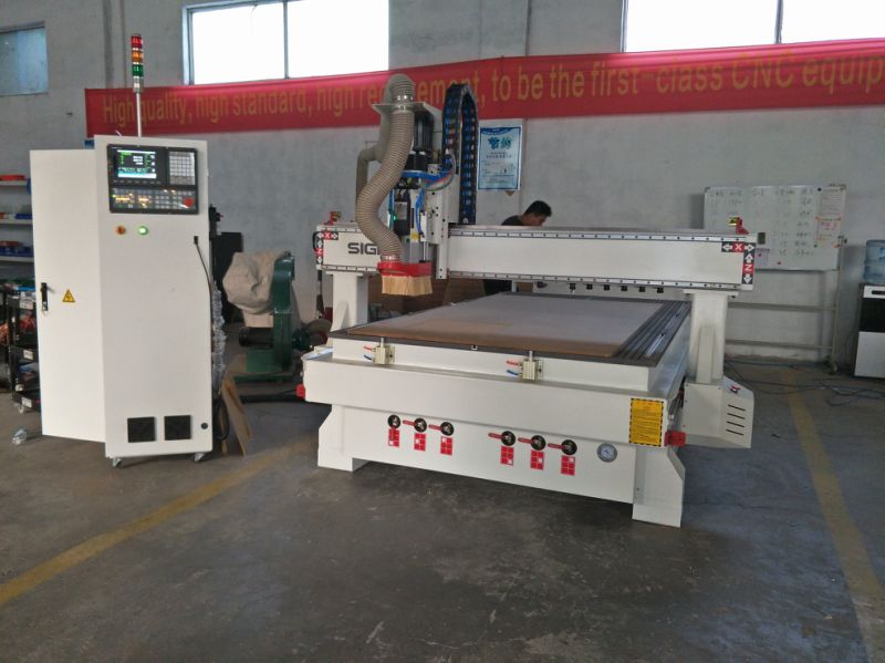 Atc Type CNC Wood Router / 1325 Furniture Engraving Cutting Machine / Wood Carving CNC Router