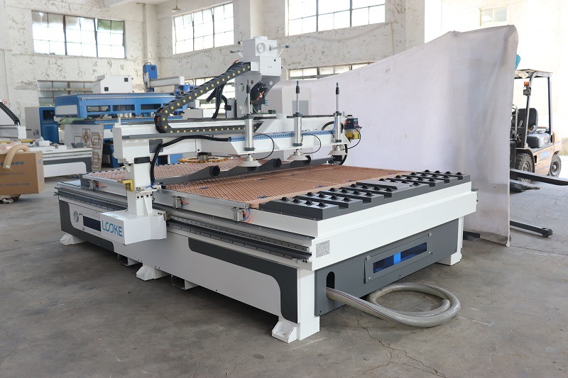 1325 1530 2030 Atc CNC Router 3D Wood Cutting Machine Woodworking Machinery with Disc Tool Change