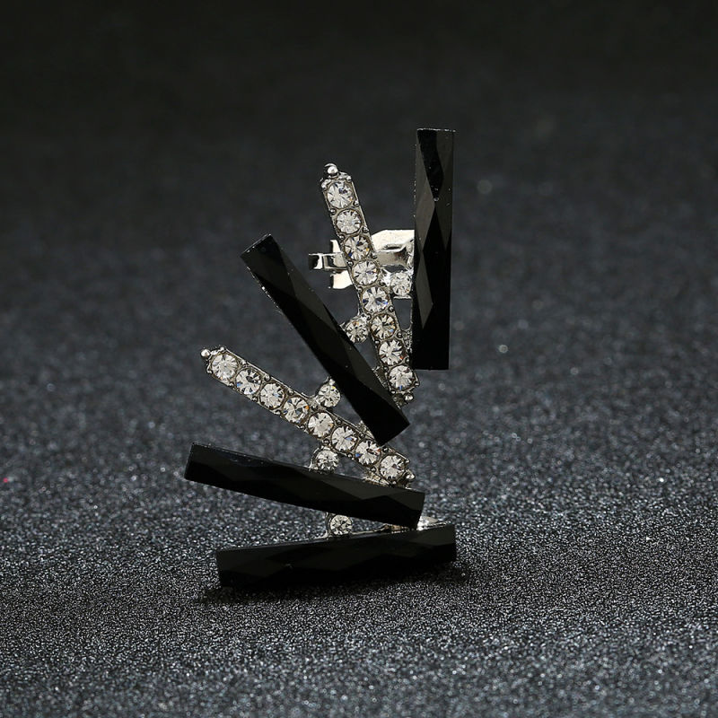 Popular Wholesale Diamond-Studded Geometric Earrings High-End Ear Clips