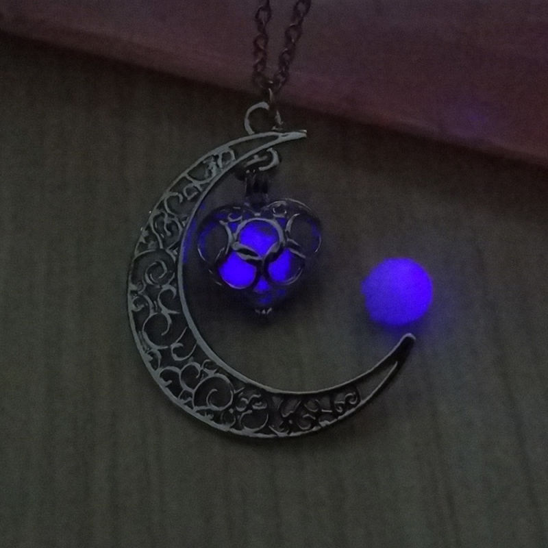 Hollow Moon Heart Shaped Luminous Pendant Necklace Christmas Clavicle Chain