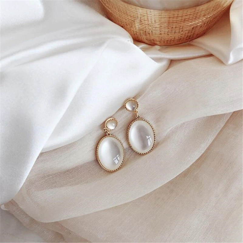 Fashion Charming Women's Oval Opal Drop Earrings Elegant Ladies Wedding Gold Earrings Female Jewelry