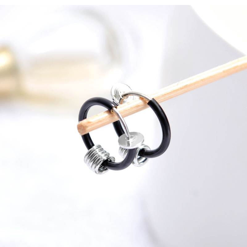Circle String Ring Non-Pierced Ear Clip